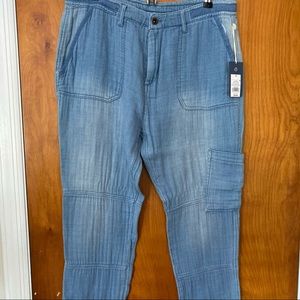 Universal Thread Cropped Relaxed Denim Pants